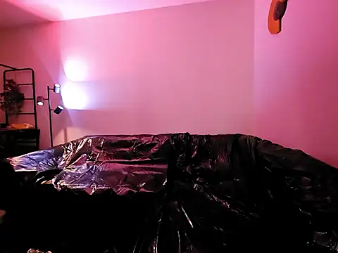 Snapshot of manforhotfun chatting on February 22, 12:23 am manforhotfun online show from February 22, 12:23 am