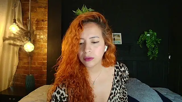 sahra taylor  online show from April 23, 2:19 pm