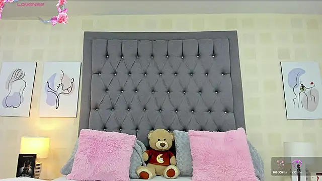 Snapshot of JoslinEvans chatting on January 10, 12:04 pm JoslinEvans online show from January 10, 12:04 pm