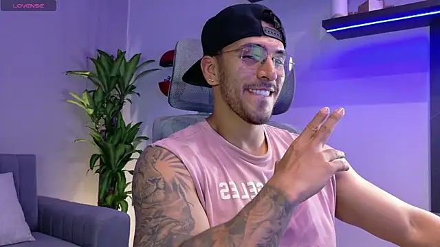 tony muscle online show from June 25, 6:56 pm