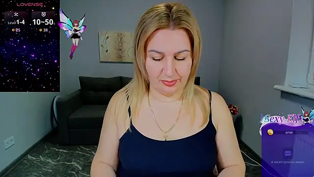 Snapshot of Lili_Crossi chatting on March 20, 7:02 am Lili Crossi online show from March 20, 7:02 am