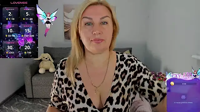 Lili Crossi online show from July 31, 5:51 am