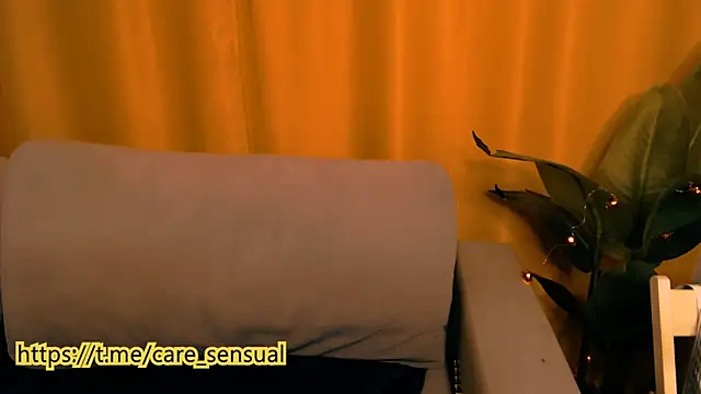 M Sensual online show from December 5, 7:49 am