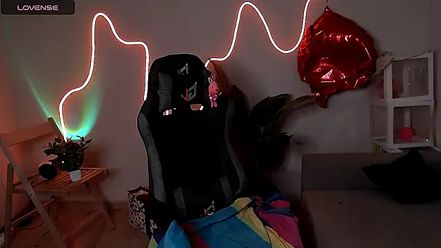 M Sensual online show from June 12, 12:59 pm