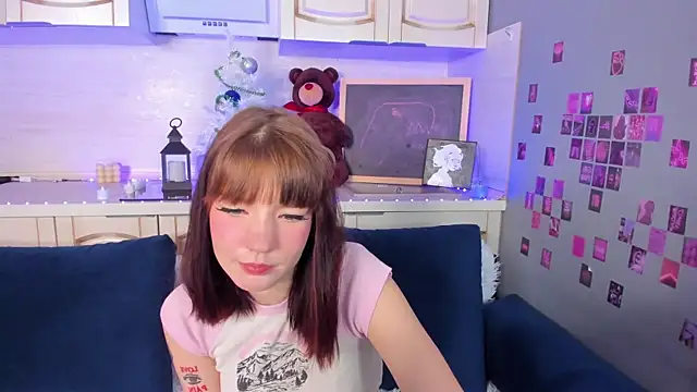 Linablueeyed online show from December 11, 2:22 pm