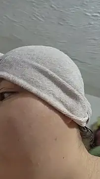 Snapshot of almitapro07 chatting on March 12, 11:33 pm almitapro07 online show from March 12, 11:33 pm