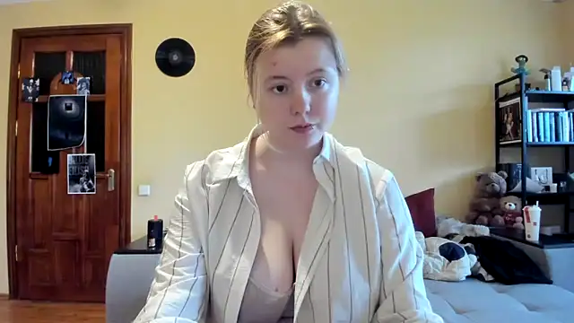 Snapshot of LillyDepp chatting on April 8, 12:38 pm LillyDepp online show from April 8, 12:38 pm