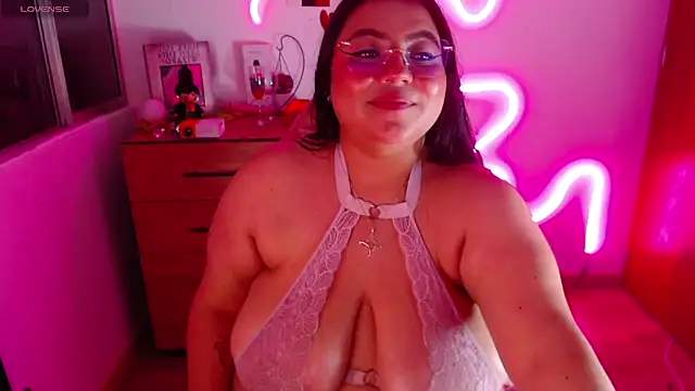 Rebeca charme21 online show from December 26, 9:22 am