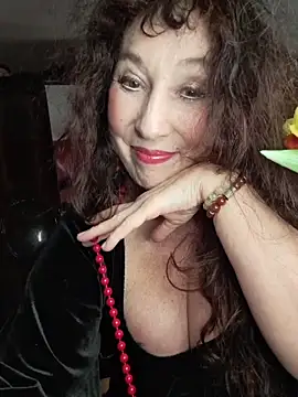 Snapshot of GypsyEsmeralda chatting on March 28, 4:50 pm GypsyEsmeralda online show from March 28, 4:50 pm