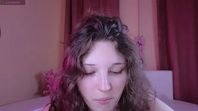 Snapshot of cherry_lea chatting on March 1, 7:05 pm cherry lea online show from March 1, 7:05 pm