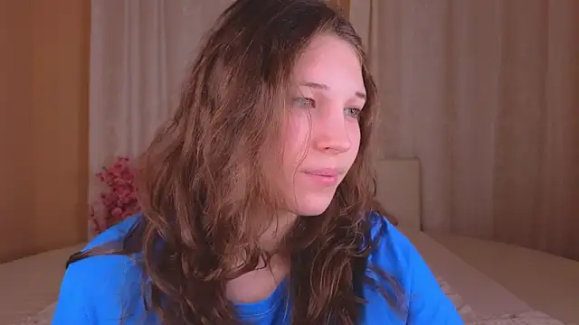 Snapshot of cherry_lea chatting on March 26, 5:18 pm cherry lea online show from March 26, 5:18 pm