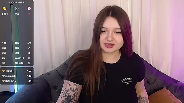 Snapshot of Alice_Walters chatting on December 21, 7:16 pm Alice Walters online show from December 21, 7:16 pm