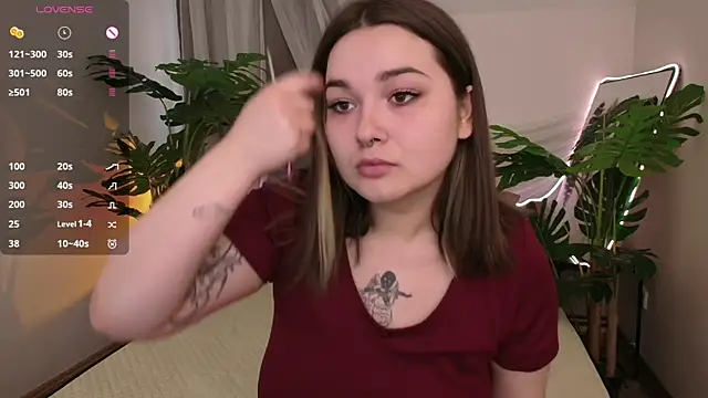 Snapshot of Alice_Walters chatting on September 24, 2:31 pm Alice Walters online show from September 24, 2:31 pm