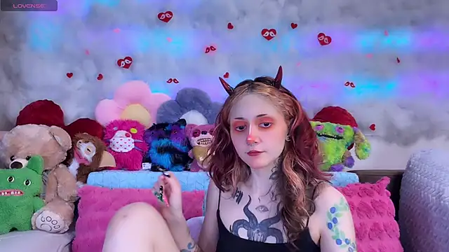 Snapshot of _Devill_Baby chatting on March 15, 2:45 pm Devill Baby online show from March 15, 2:45 pm