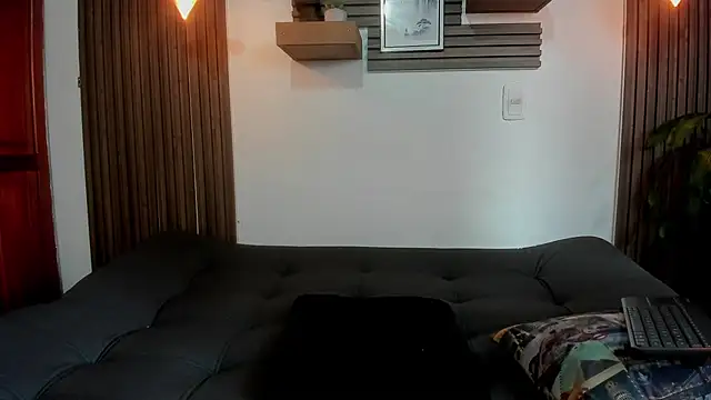 rihannagil online show from October 22, 3:23 pm