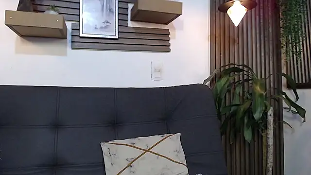 rihannagil online show from January 19, 3:21 am