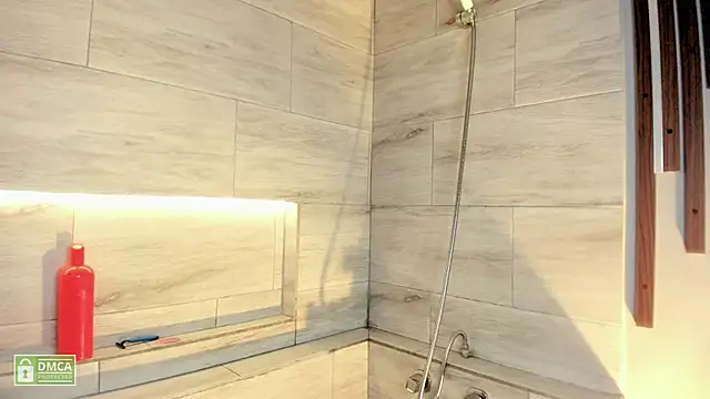 Snapshot of taiiga__ chatting on December 26, 11:57 pm taiiga online show from December 26, 11:57 pm