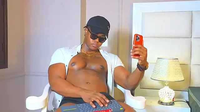 AdonisKnight online show from December 16, 2:04 am