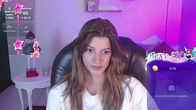 Snapshot of Nora_Vennucci chatting on December 14, 8:51 pm Nora Vennucci online show from December 14, 8:51 pm