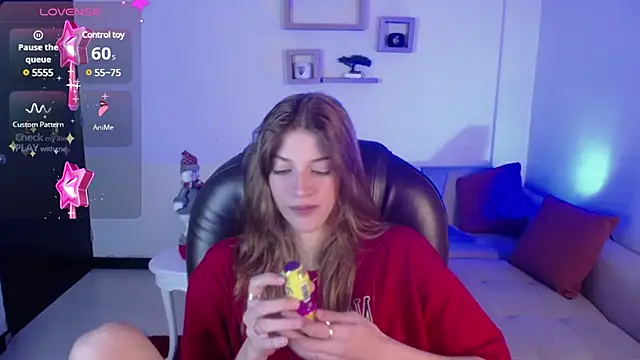 Snapshot of Nora_Vennucci chatting on December 24, 7:00 pm Nora Vennucci online show from December 24, 7:00 pm