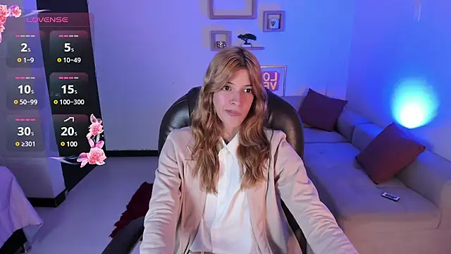 Snapshot of Nora_Vennucci chatting on February 20, 7:52 pm Nora Vennucci online show from February 20, 7:52 pm