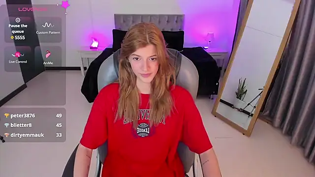 Snapshot of Nora_Vennucci chatting on March 16, 4:01 pm Nora Vennucci online show from March 16, 4:01 pm