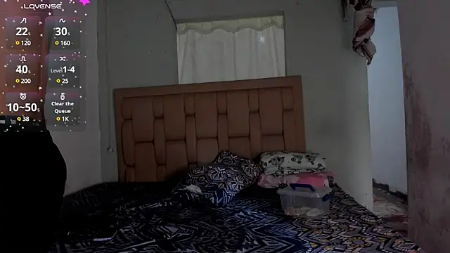 Snapshot of stepcouple_XXX chatting on December 4, 7:01 pm stepcouple XXX online show from December 4, 7:01 pm
