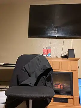 prettyrichie online show from February 20, 10:05 am