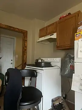 prettyrichie online show from March 31, 1:33 pm