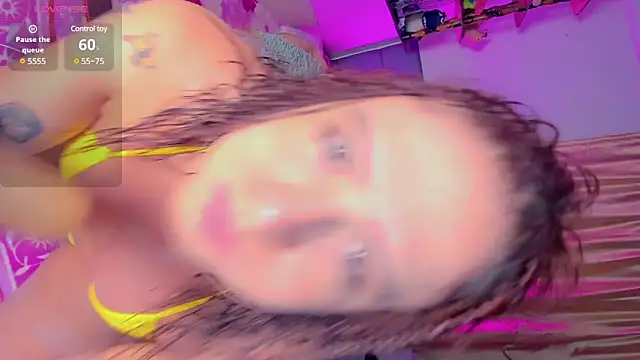 pinkscreens online show from January 13, 1:45 am