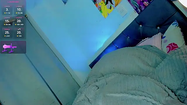 pinkscreens online show from October 28, 2:26 am