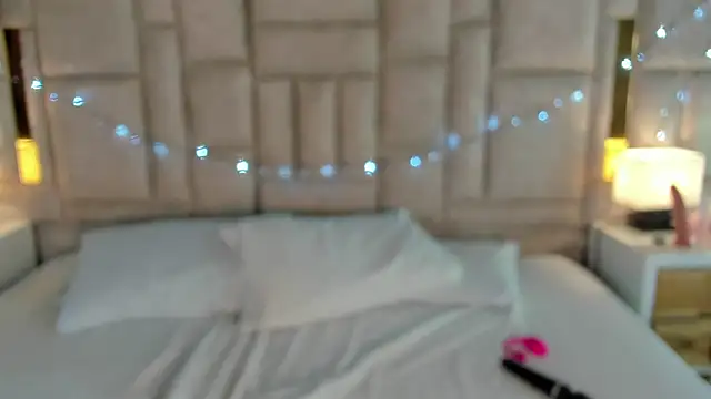 kitty emma1 online show from January 21, 4:21 am