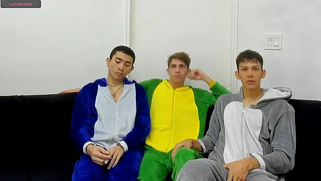 StrawwBoys online show from September 26, 10:41 am