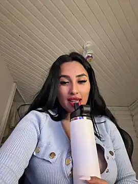 Snapshot of Anily_Lovely chatting on January 13, 11:27 pm Anily Lovely online show from January 13, 11:27 pm