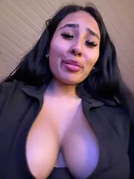 Snapshot of Anily_Lovely chatting on March 20, 3:45 am Anily Lovely online show from March 20, 3:45 am