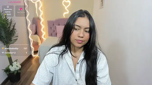 Snapshot of kendra_tay chatting on January 25, 6:45 am kendra tay online show from January 25, 6:45 am