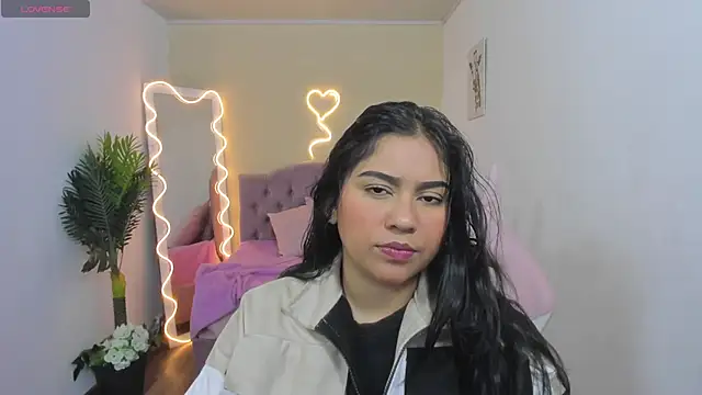 Snapshot of kendra_tay chatting on February 4, 3:22 am kendra tay online show from February 4, 3:22 am