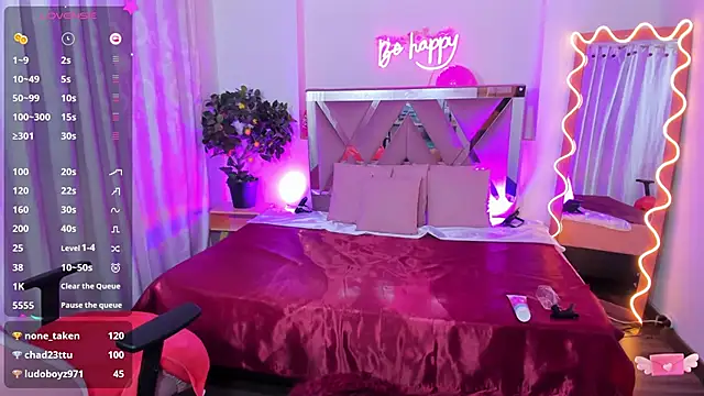 Daphnne tay online show from February 18, 9:43 am