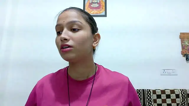 Aleena Rai online show from October 5, 6:28 pm
