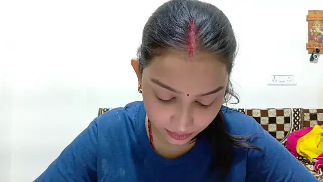 Aleena Rai online show from October 14, 6:20 pm