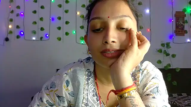 Aleena Rai online show from October 18, 7:58 pm
