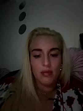 Snapshot of Barbie_26 chatting on December 5, 10:12 pm Barbie 26 online show from December 5, 10:12 pm