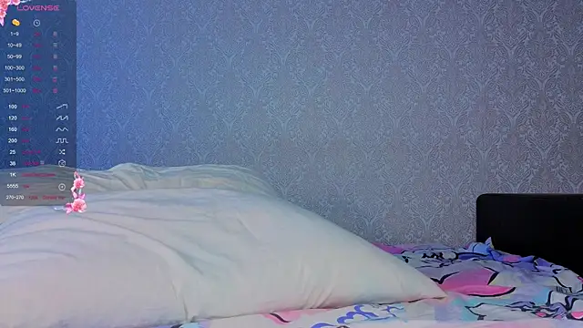 Hi Kitti online show from April 1, 10:49 am