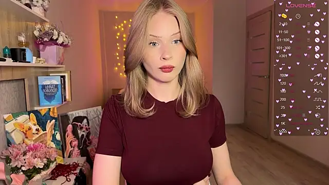 Snapshot of lisa_barbie chatting on December 2, 10:09 am lisa barbie online show from December 2, 10:09 am