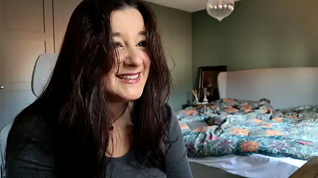 flatwhite0 online show from February 5, 9:46 am