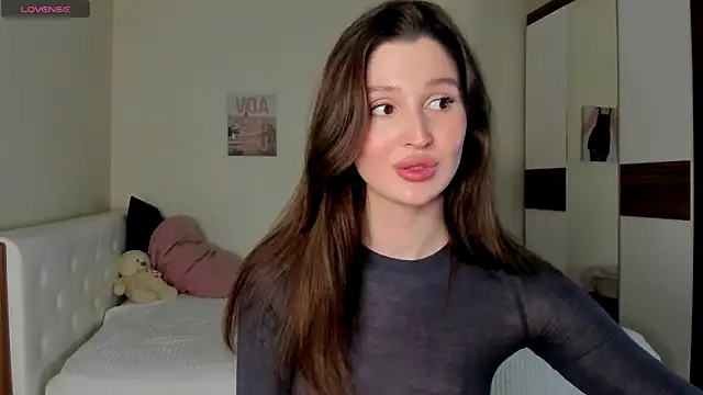 tender babyy online show from December 14, 2:21 pm