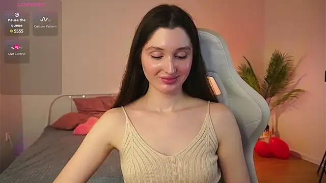 tender babyy online show from March 3, 2:37 pm