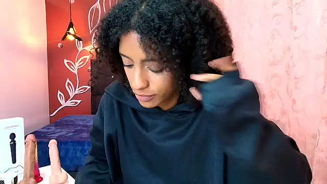 Zia Green online show from January 22, 3:29 pm