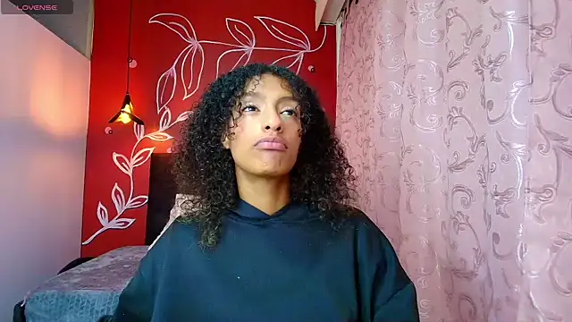 Zia Green online show from March 5, 12:00 pm