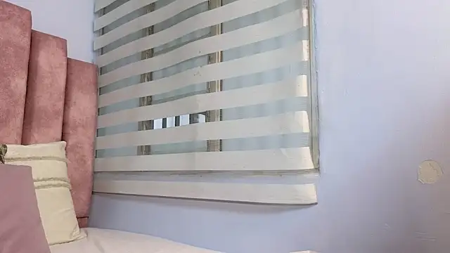 lou rosse  online show from February 27, 9:47 pm